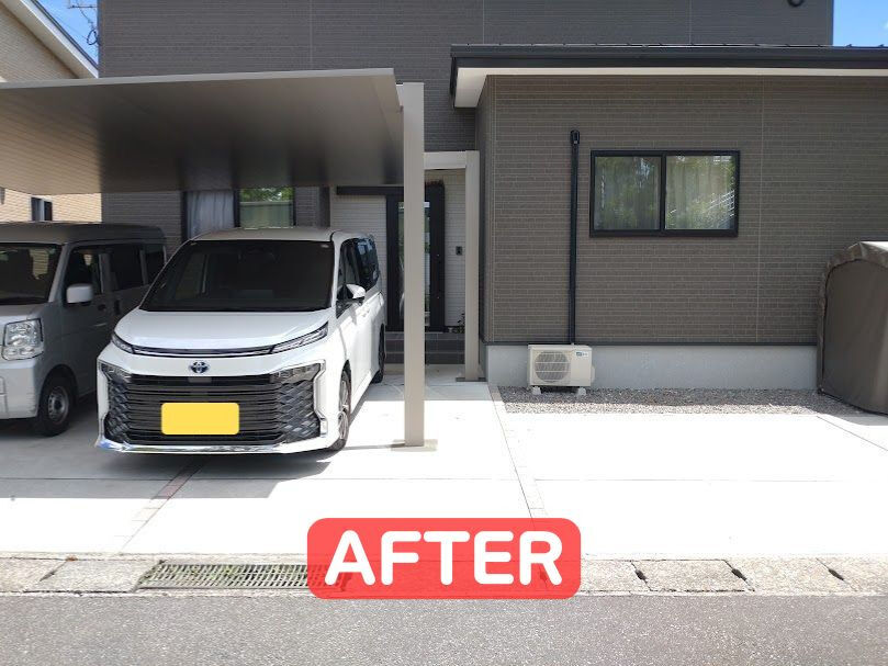 玄関前の駐車スペースに2台用のカーポートSCを取付けさせてい